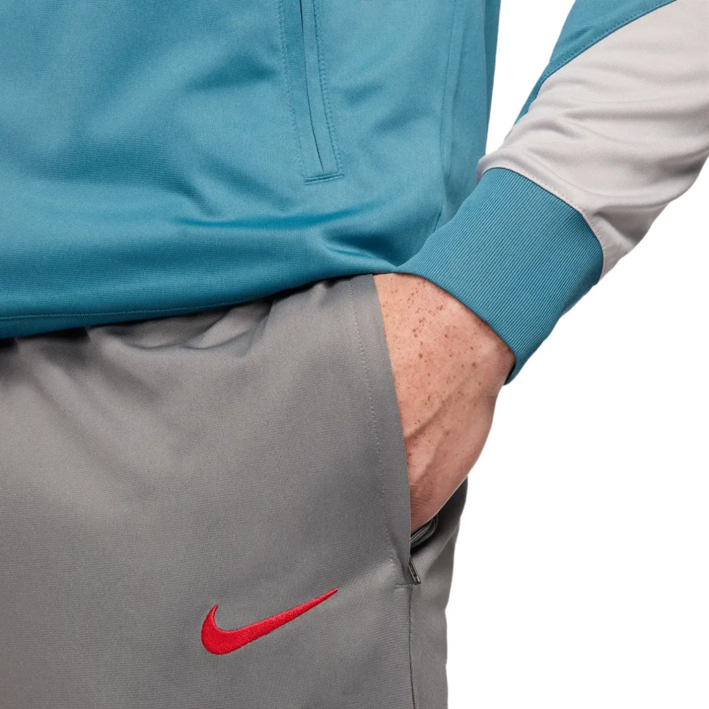 Atletico Madrid training presentation Soccer tracksuit 2024/25 - Nike-3