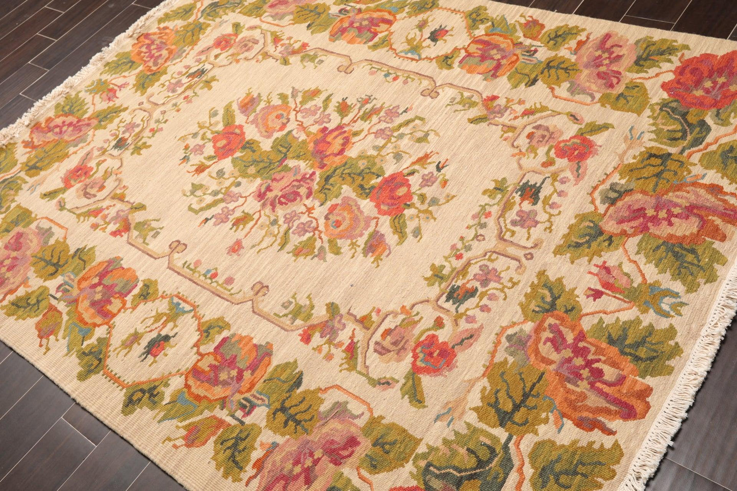 5'6" x 7'6" Hand Knotted Wool Reversible Floral Area Rug Beige-2