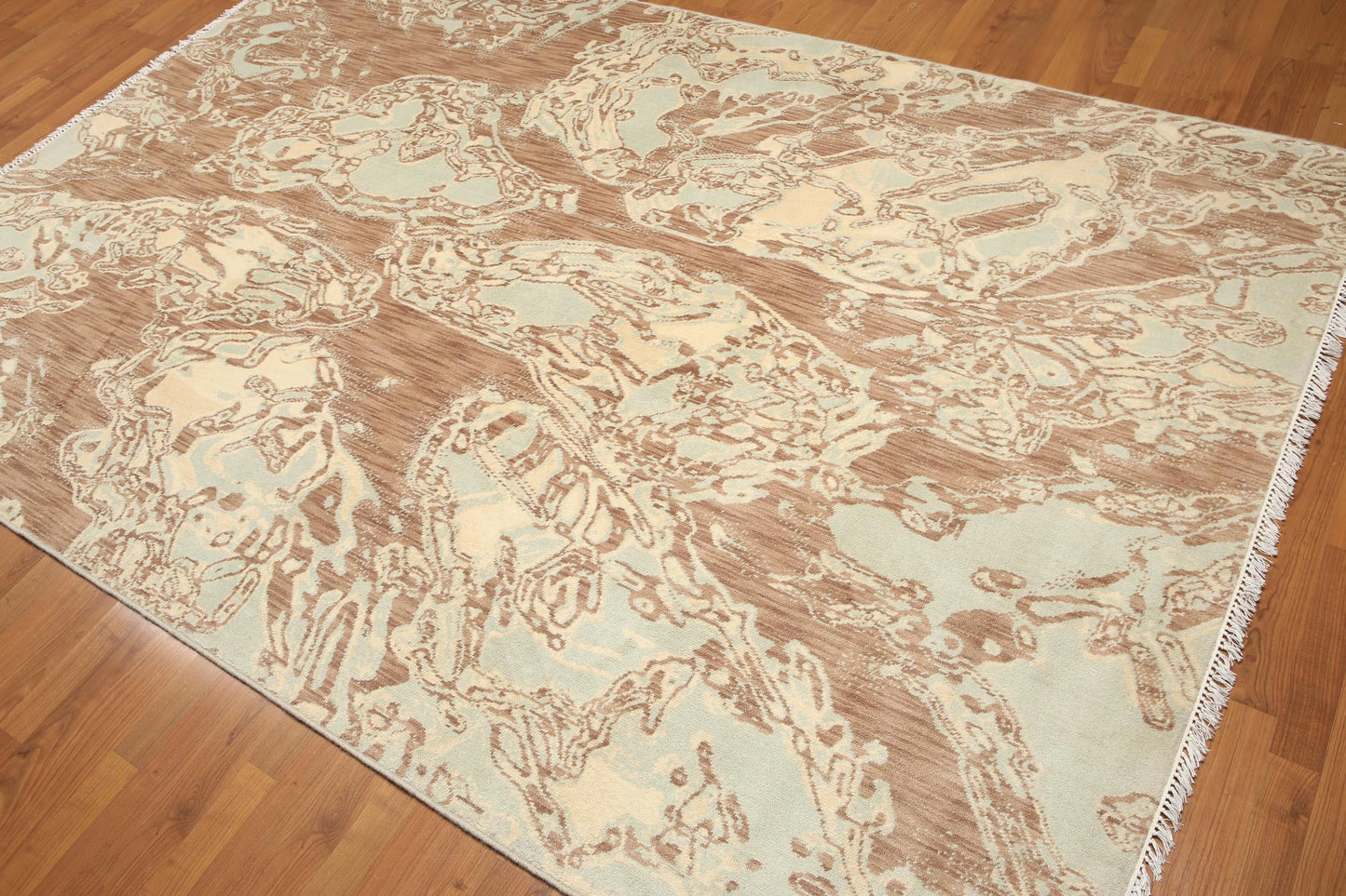 Hand knotted Oriental area rug 100% Wool pile Beige 6' x 9'-3
