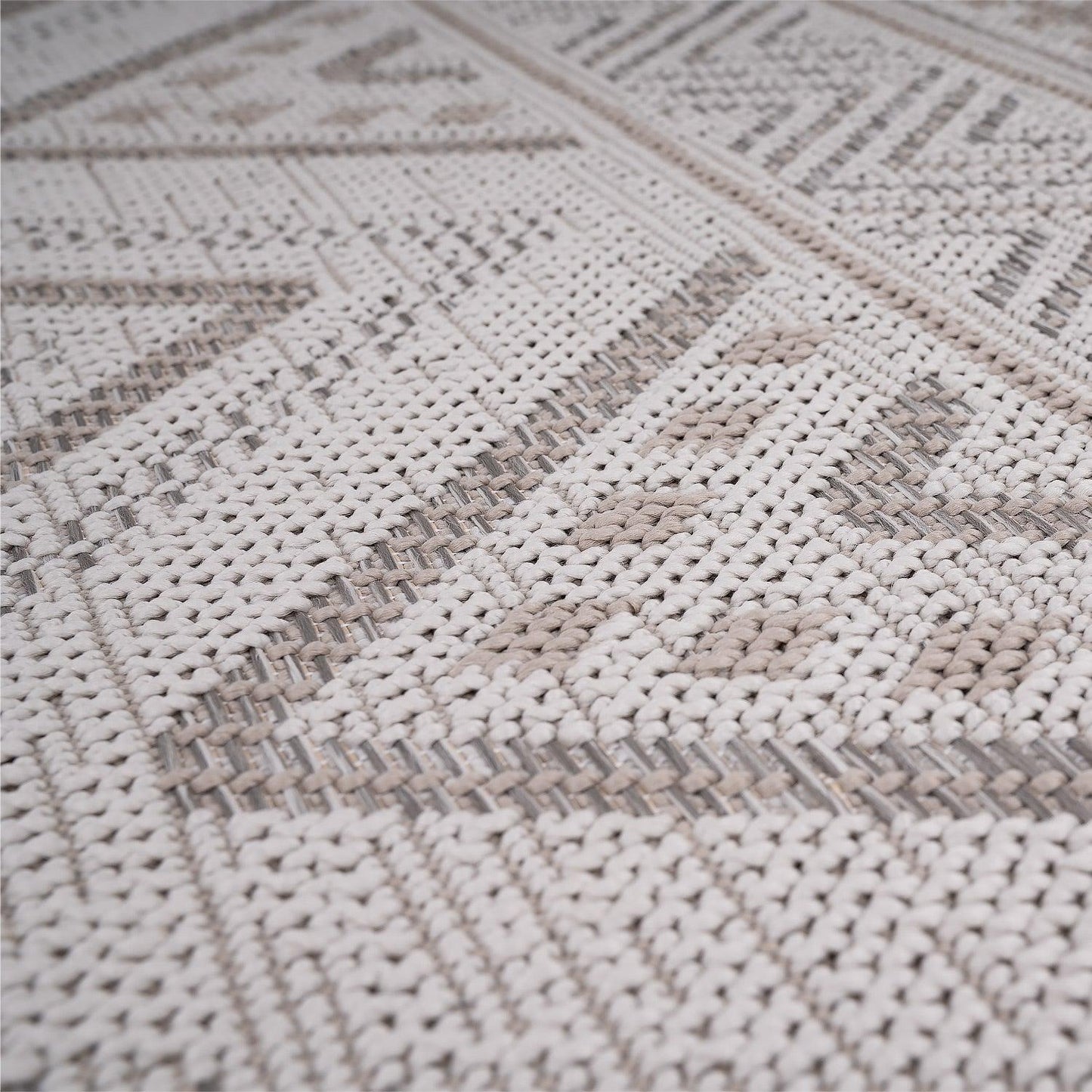 Outdoor Rug for Patio or Balcony Modern flatweave Boho Trellis in Cream Beige-3