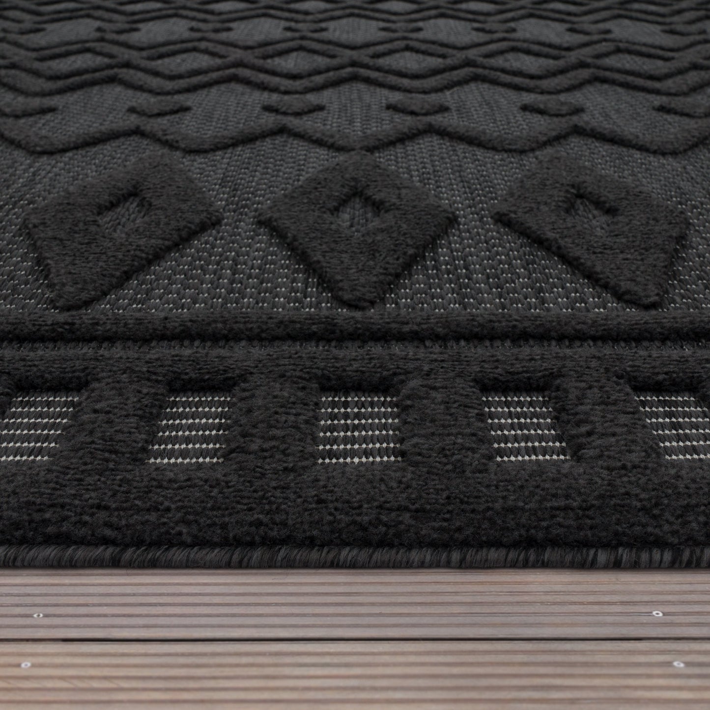 Indoor Outdoor Rug Livorno Geometric Trellis Pattern In Anthracite-2