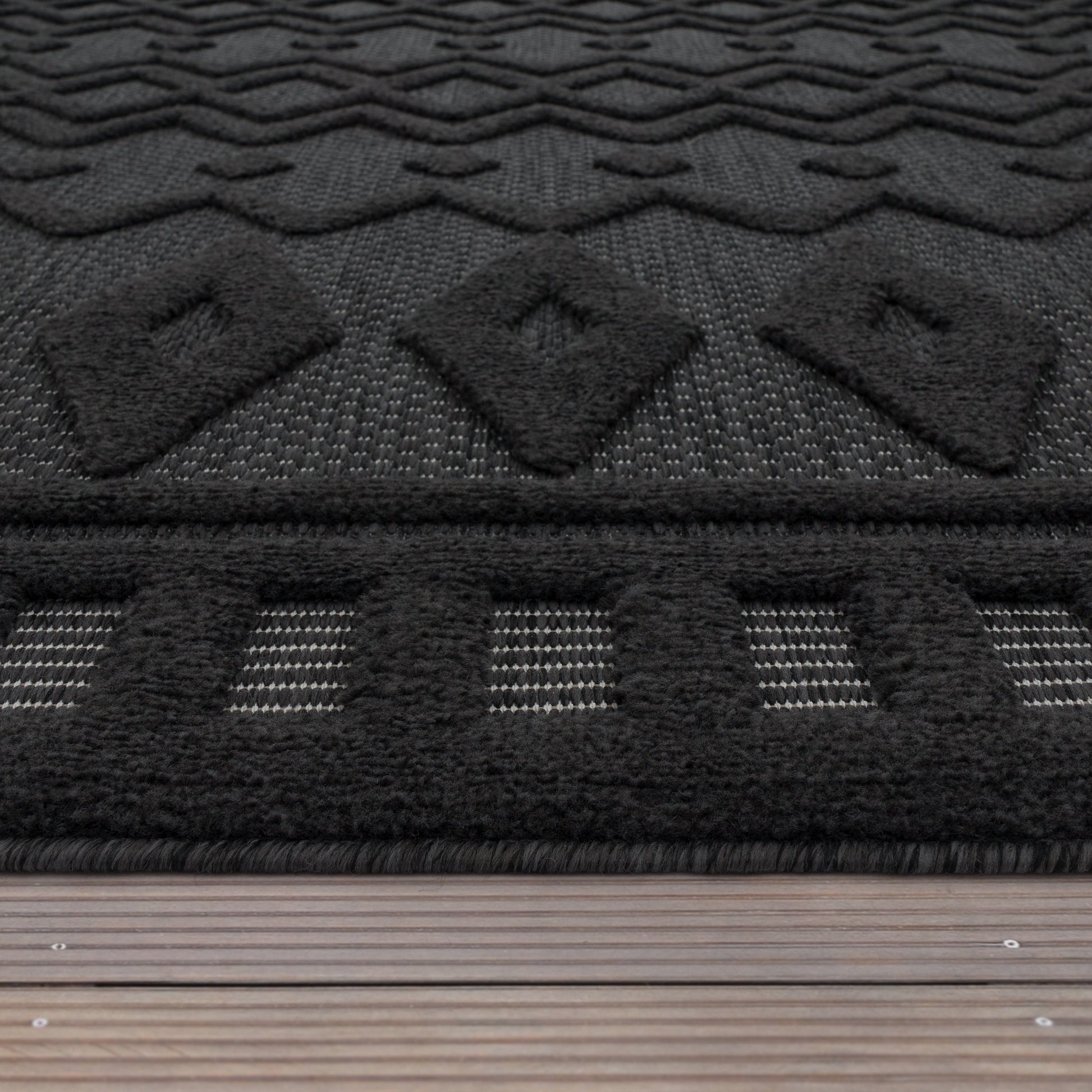 Indoor Outdoor Rug Livorno Geometric Trellis Pattern In Anthracite-2