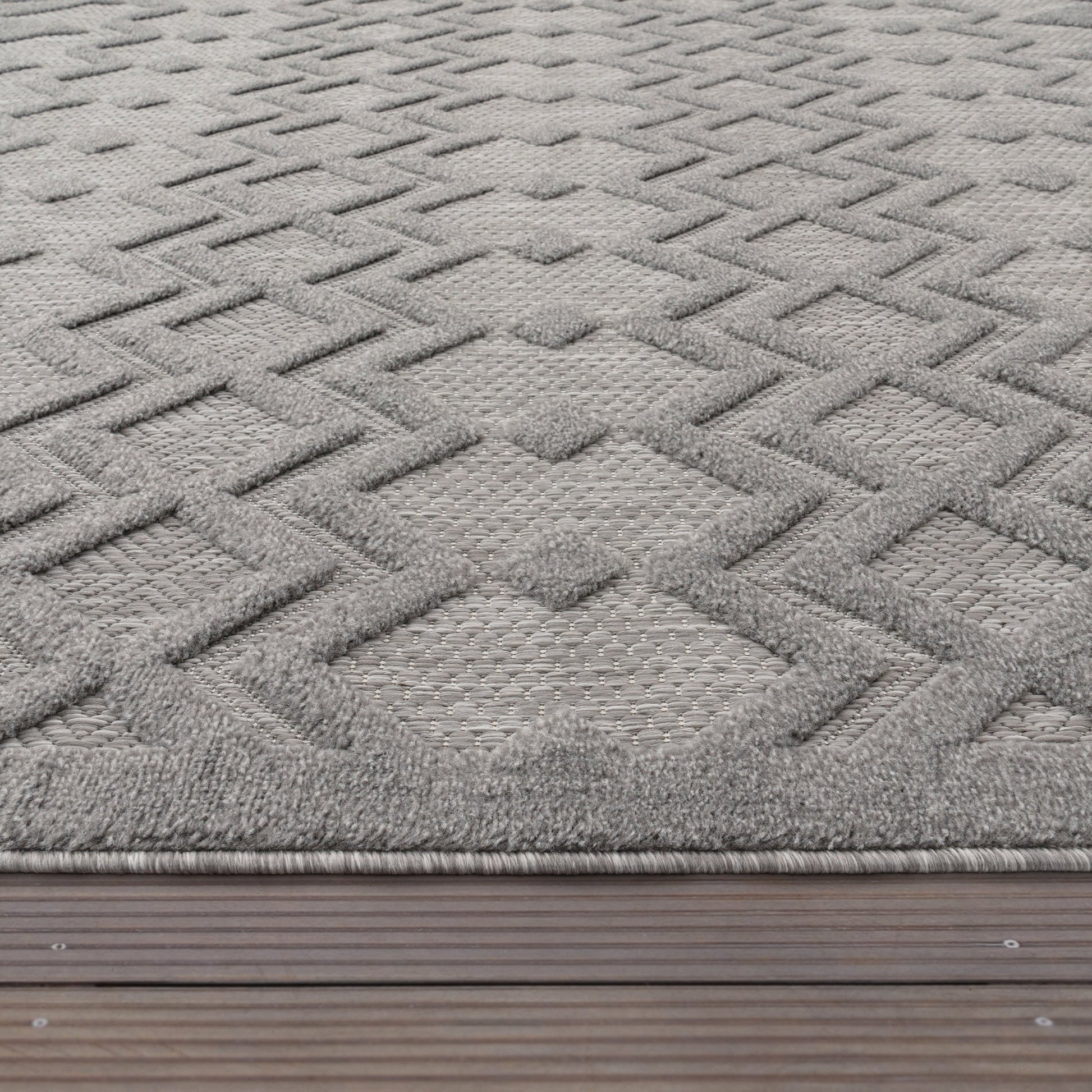 Indoor Outdoor Rug Livorno Geometric Trellis Pattern In Grey-2
