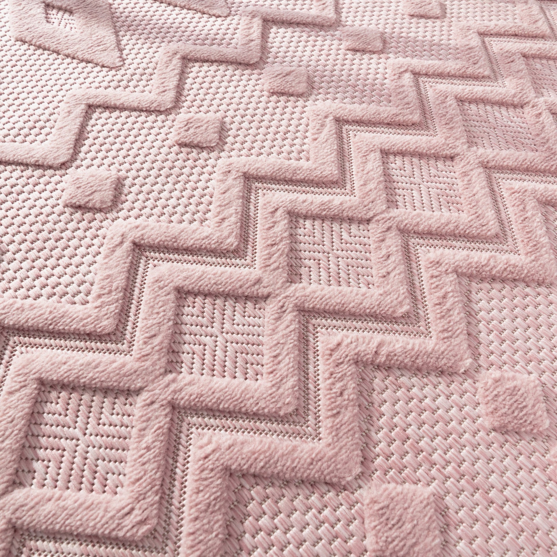 Indoor Outdoor Rug Livorno Geometric Trellis Pattern In Pink-1