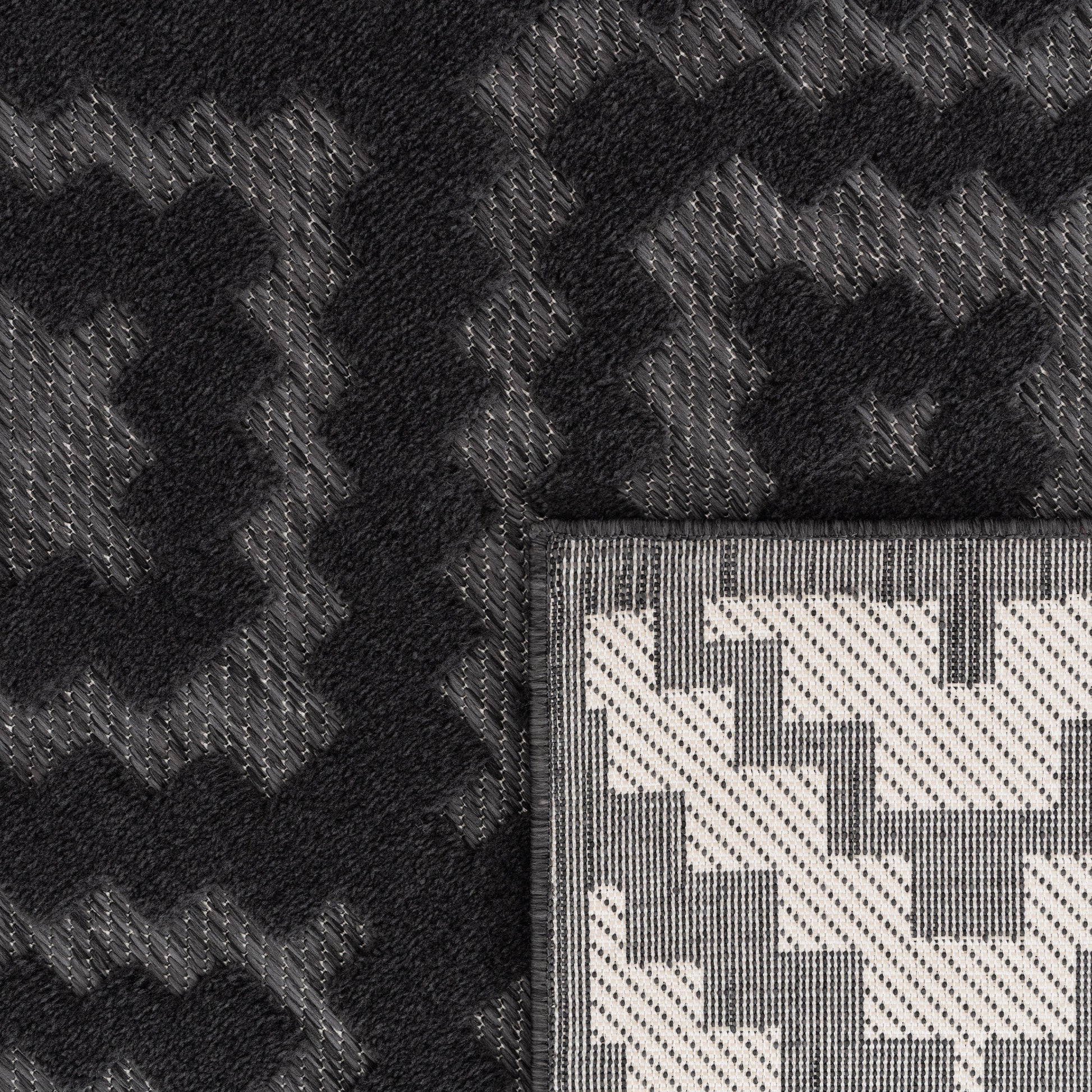 Indoor Outdoor Rug Livorno Trellis High-Low Pattern In Anthracite-3
