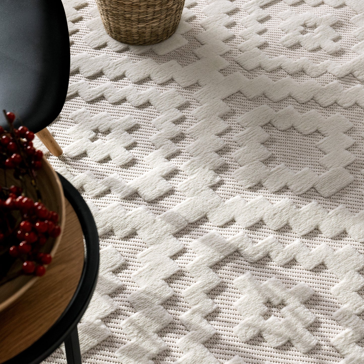 Indoor Outdoor Rug Livorno Trellis High-Low Pattern In Cream-1
