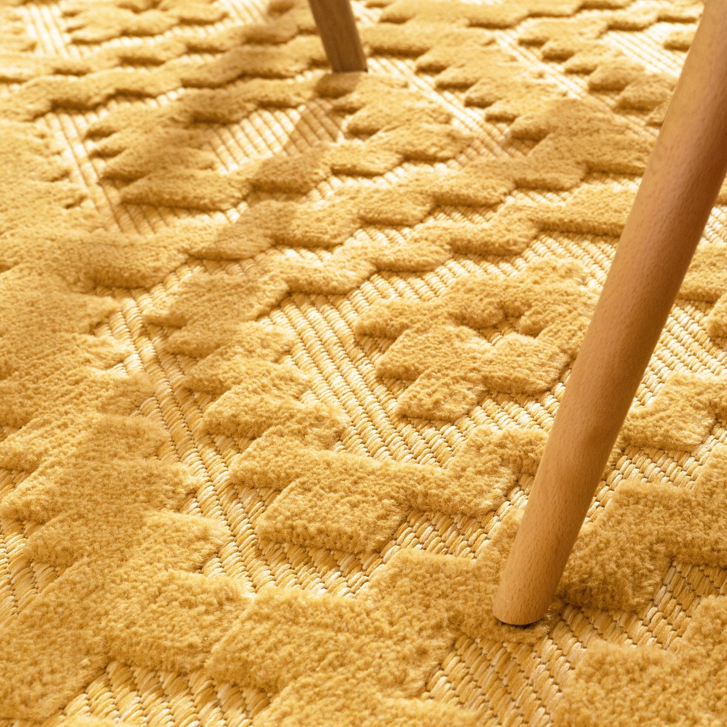 Indoor Outdoor Rug Livorno Trellis High-Low Pattern In Yellow-1