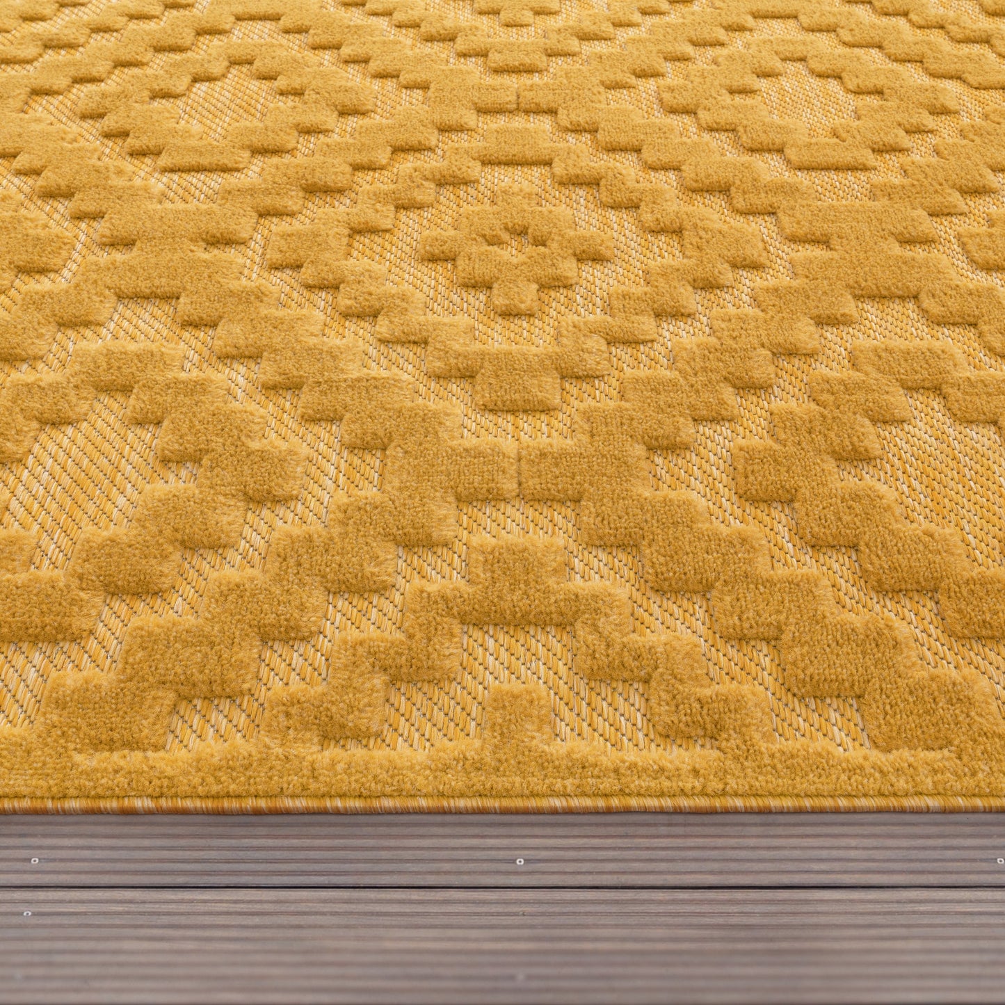 Indoor Outdoor Rug Livorno Trellis High-Low Pattern In Yellow-2
