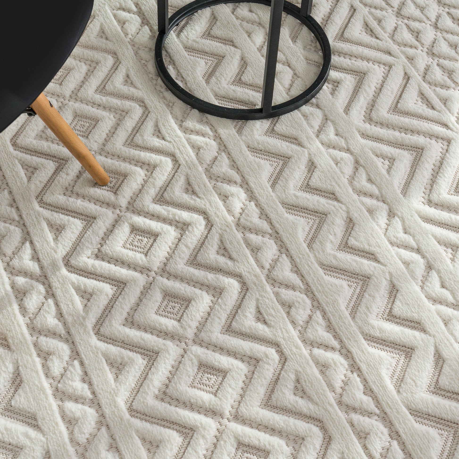 Indoor Outdoor Rug Livorno Boho High-Low Pattern In Cream-1