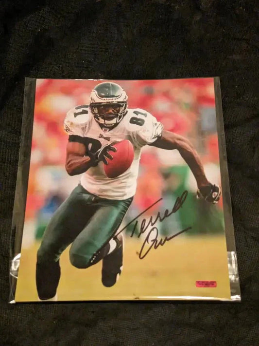 Terrell Owens Signed Autographed 8x10 with fivestar grading COA