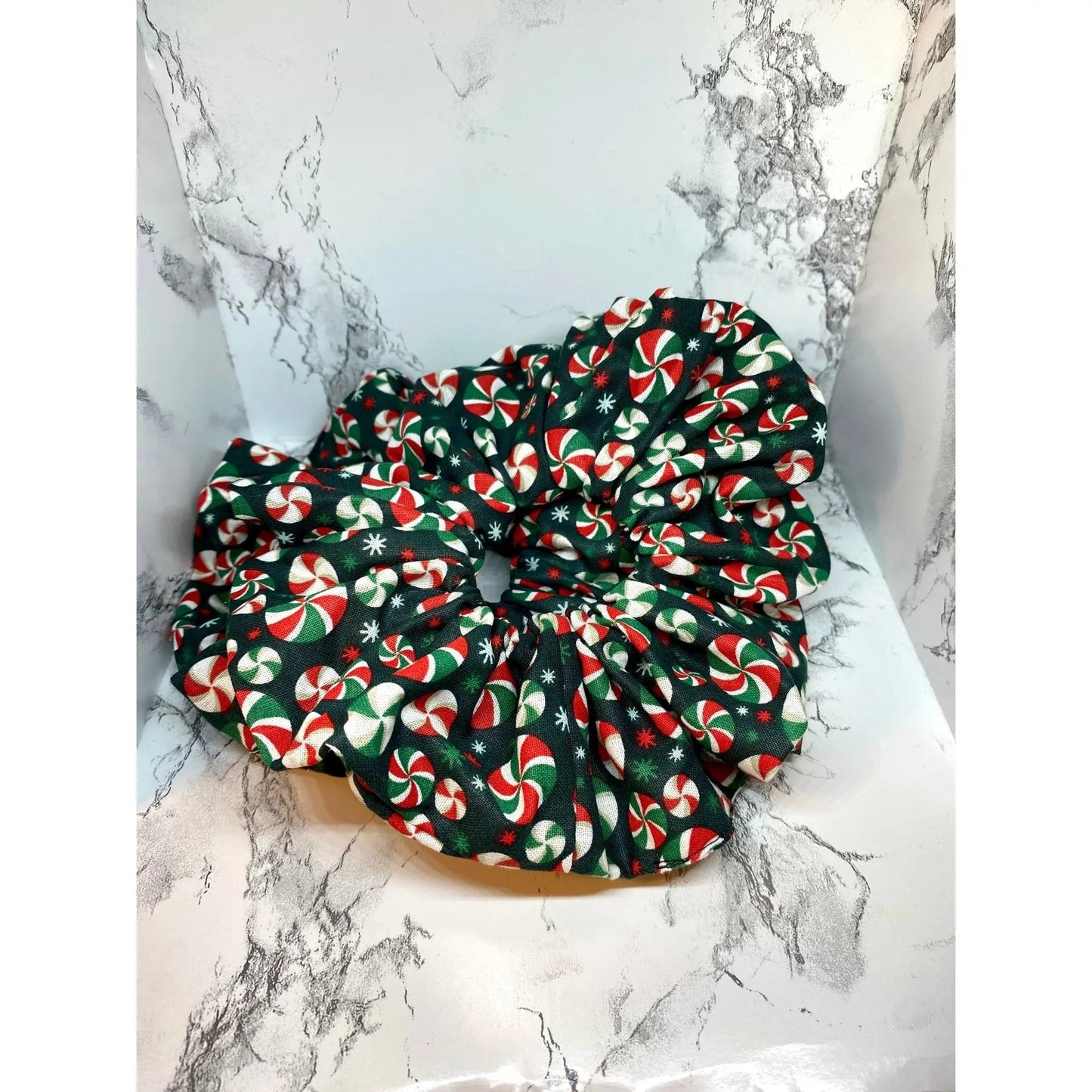 Green Marzipan Christmas Scrunch