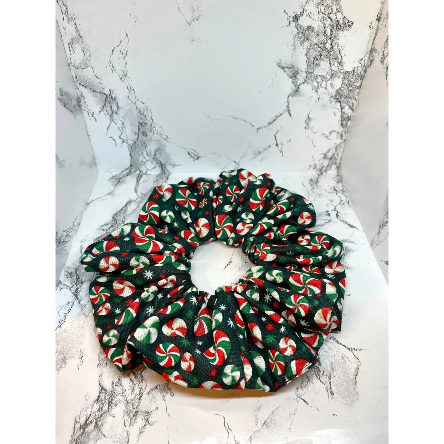 Green Marzipan Christmas Scrunch