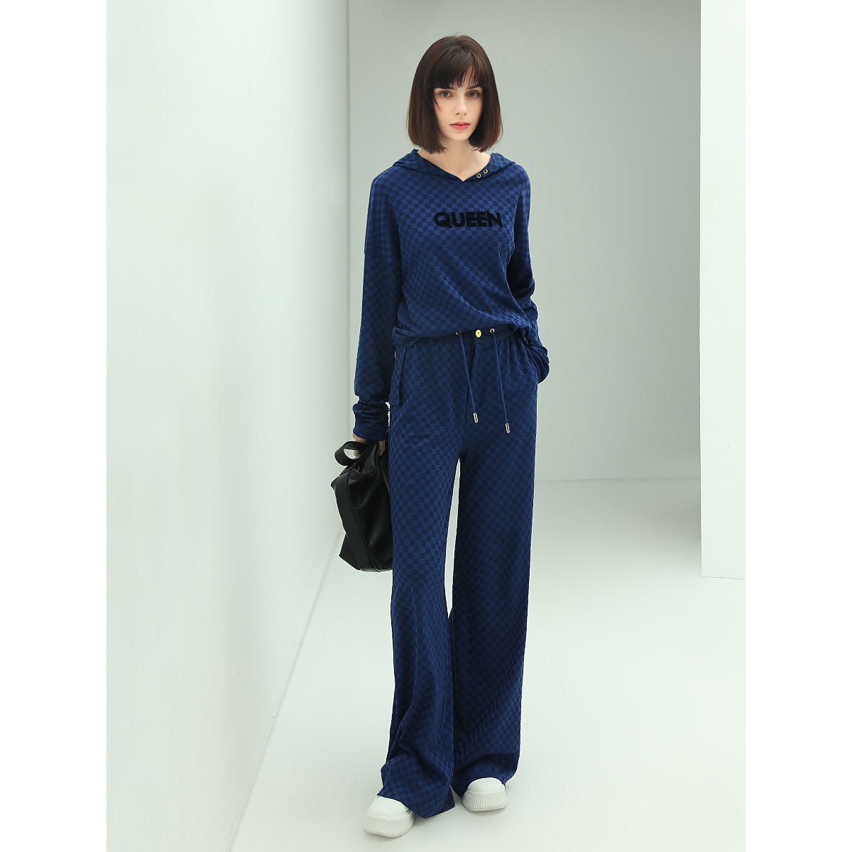 QUEEN Diamond Embroidered Blue Hooded Sweater-2