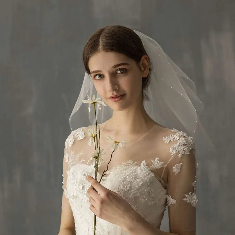 Retro Short Wedding Lace Floral Veil
