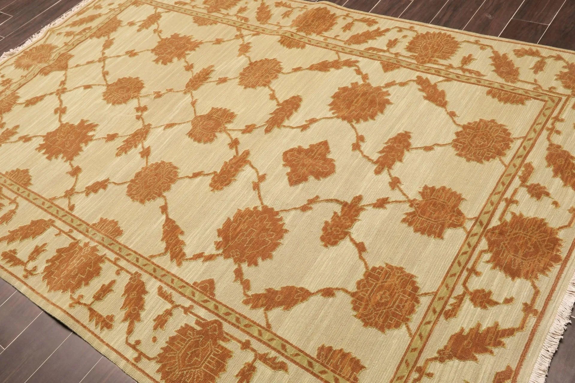 6' x 9' Hand Knotted Wool & Silk High Low Pile Area Rug Beige-2