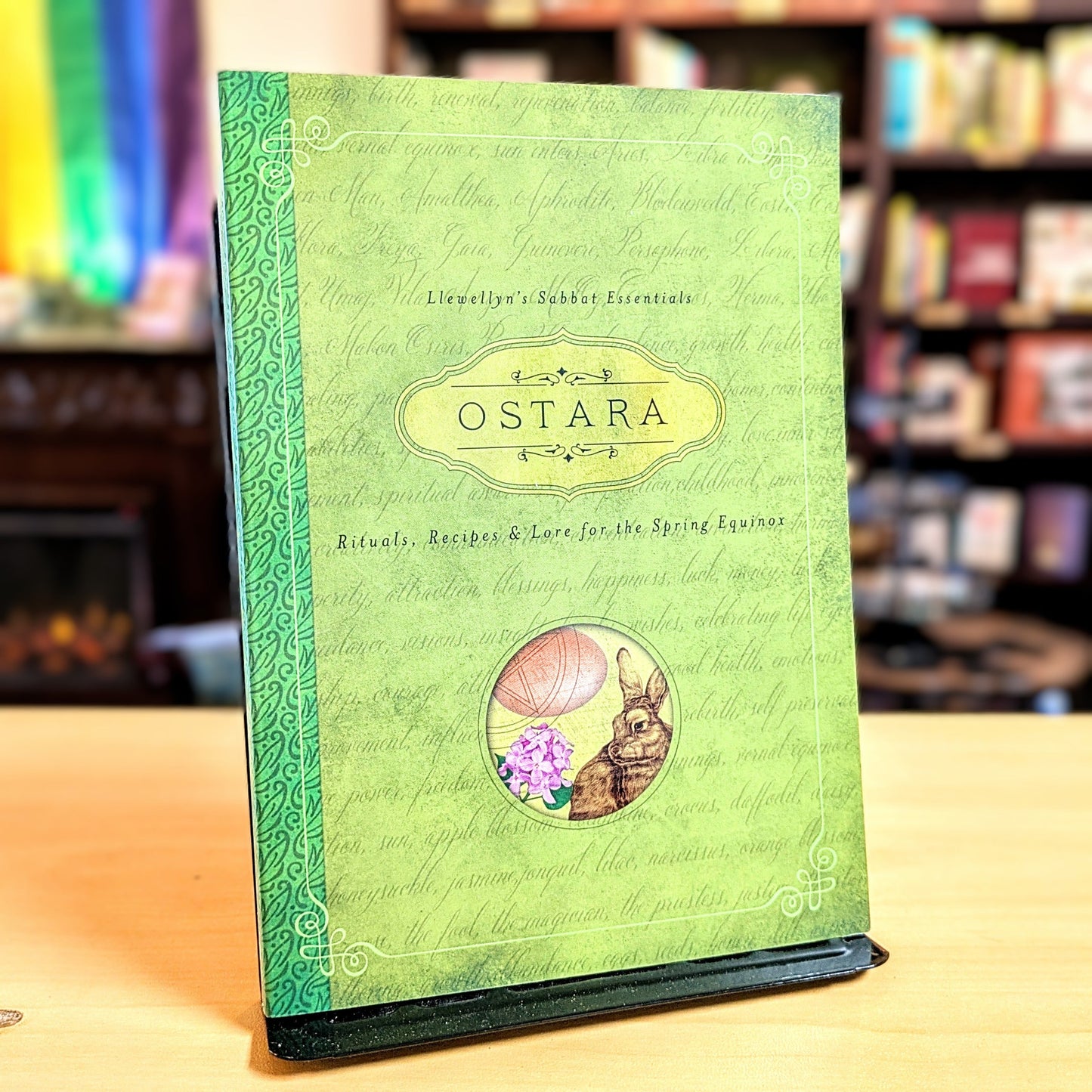 Ostara: Rituals, Recipes & Lore for the Spring Equinox (Llewellyn's Sabbat Essentials, 1)