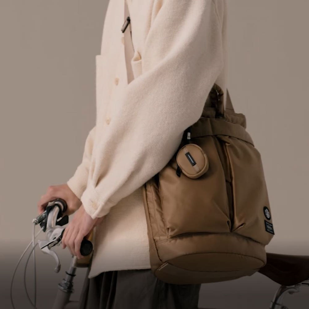 STARBUCKS x PORTER Japan Coffee Bean Shape Helmet Bag-2
