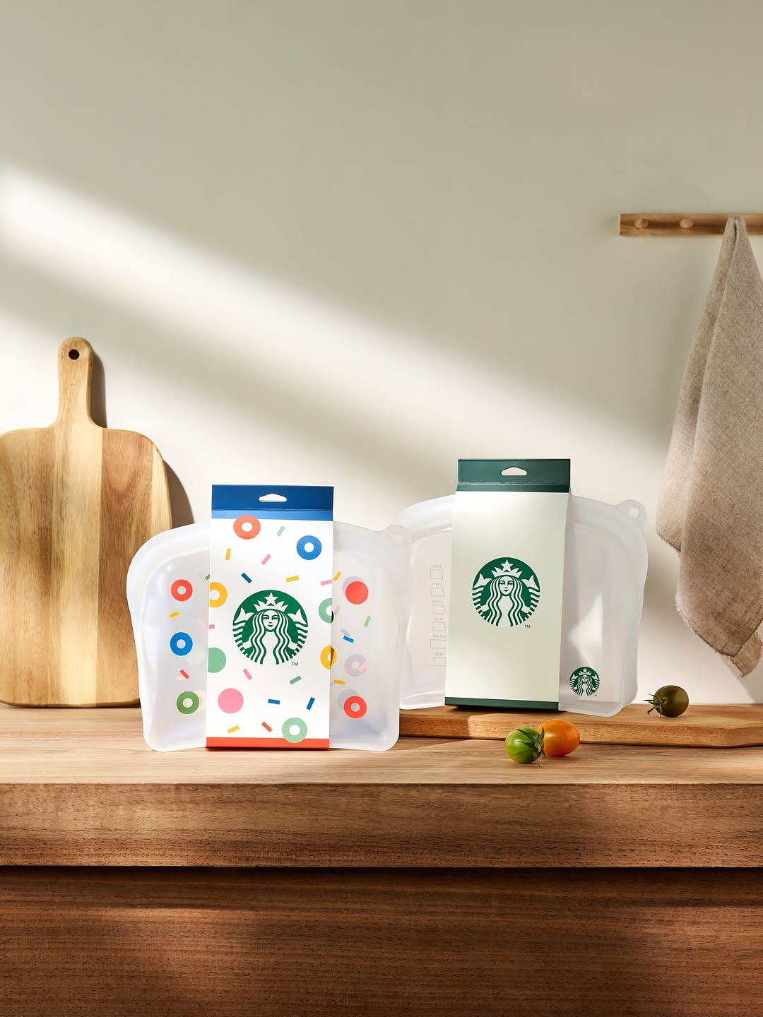 Starbucks Silicon Food Bag (2 types)-0