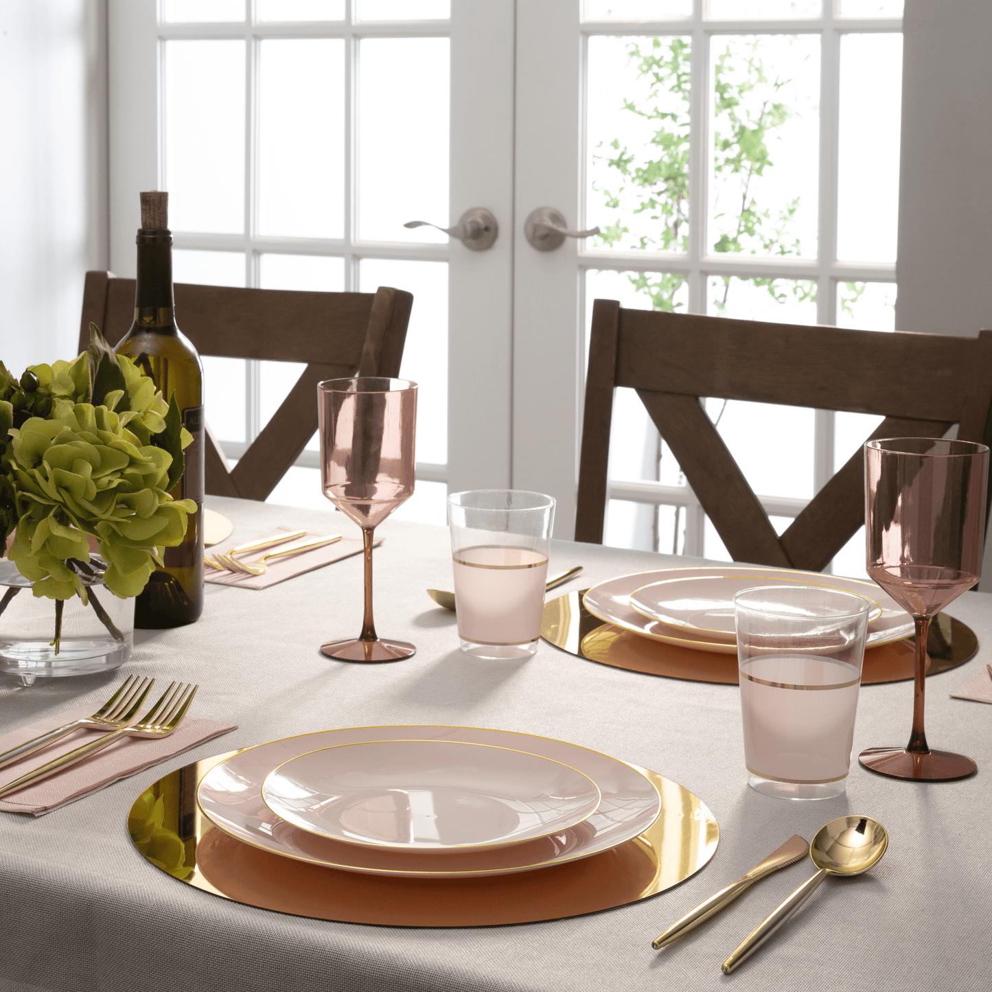 Round Blush Pink and Gold Plastic Plates | 10 Pack