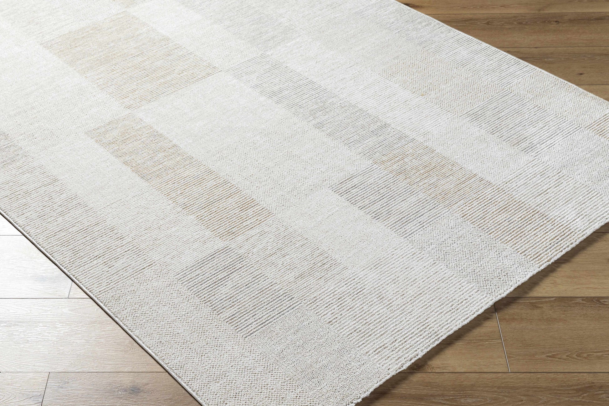 Radia Luxe Rug-2