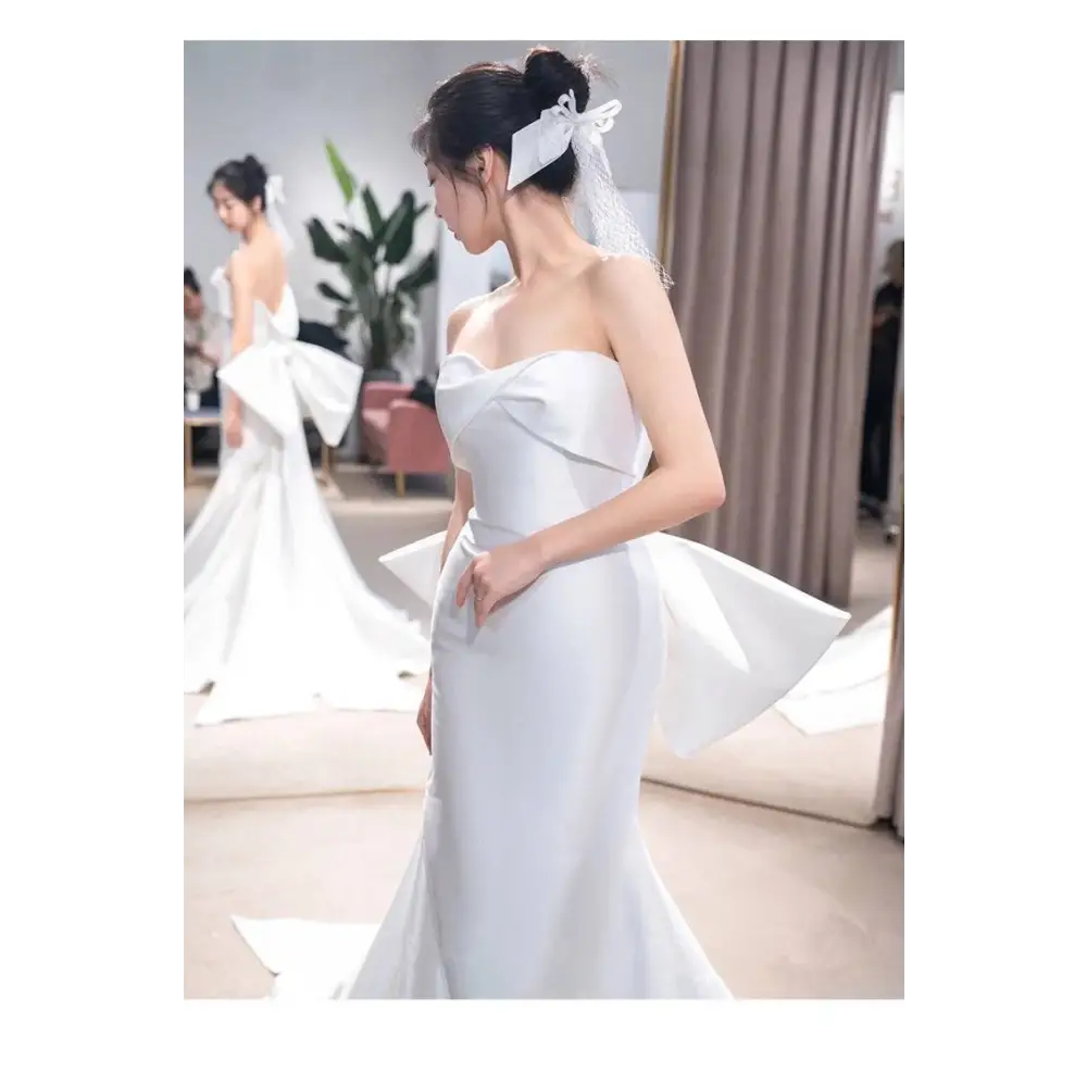 Small Trailing Temperament Satin Mermaid Wedding Dress