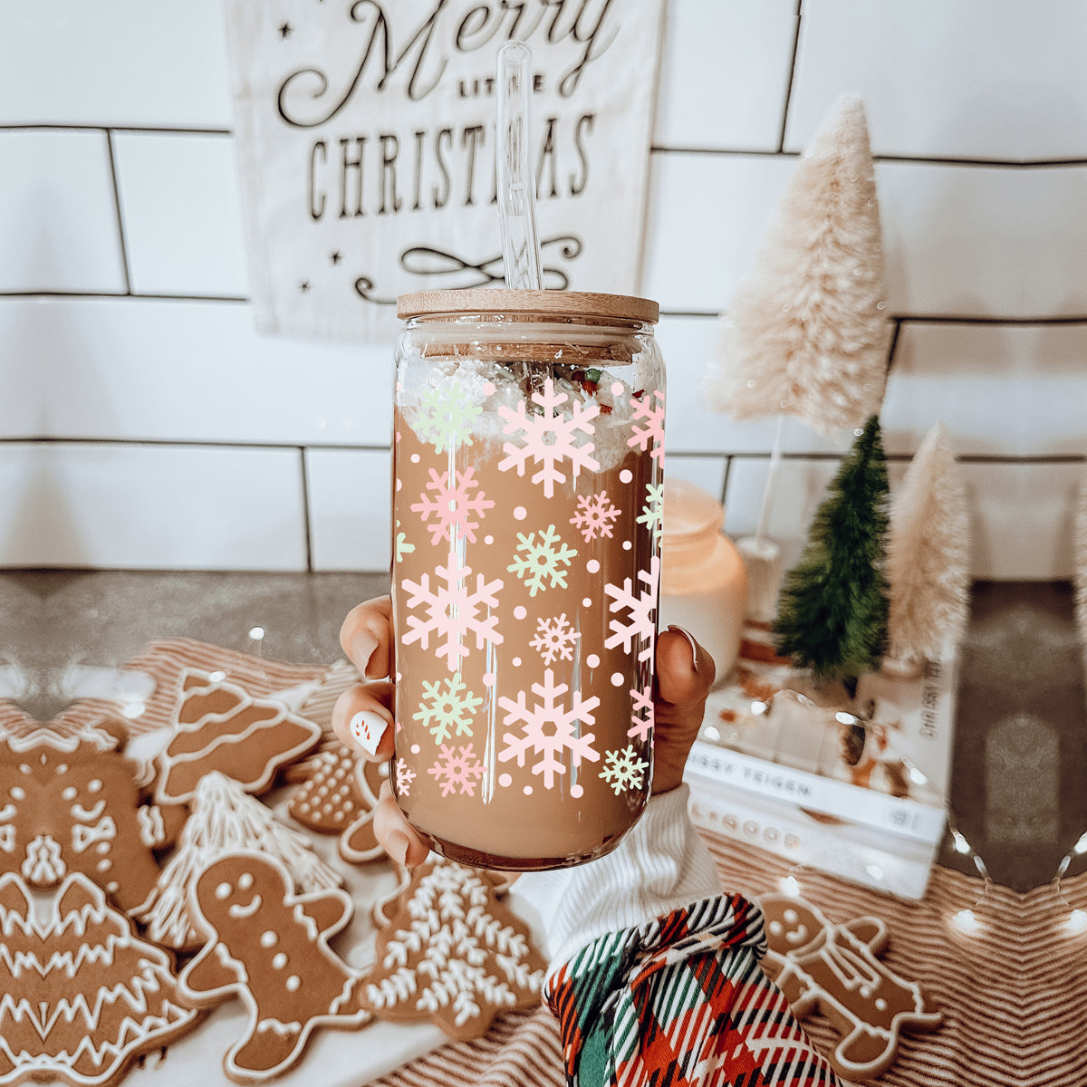 Pastel Snowflakes 17oz-4