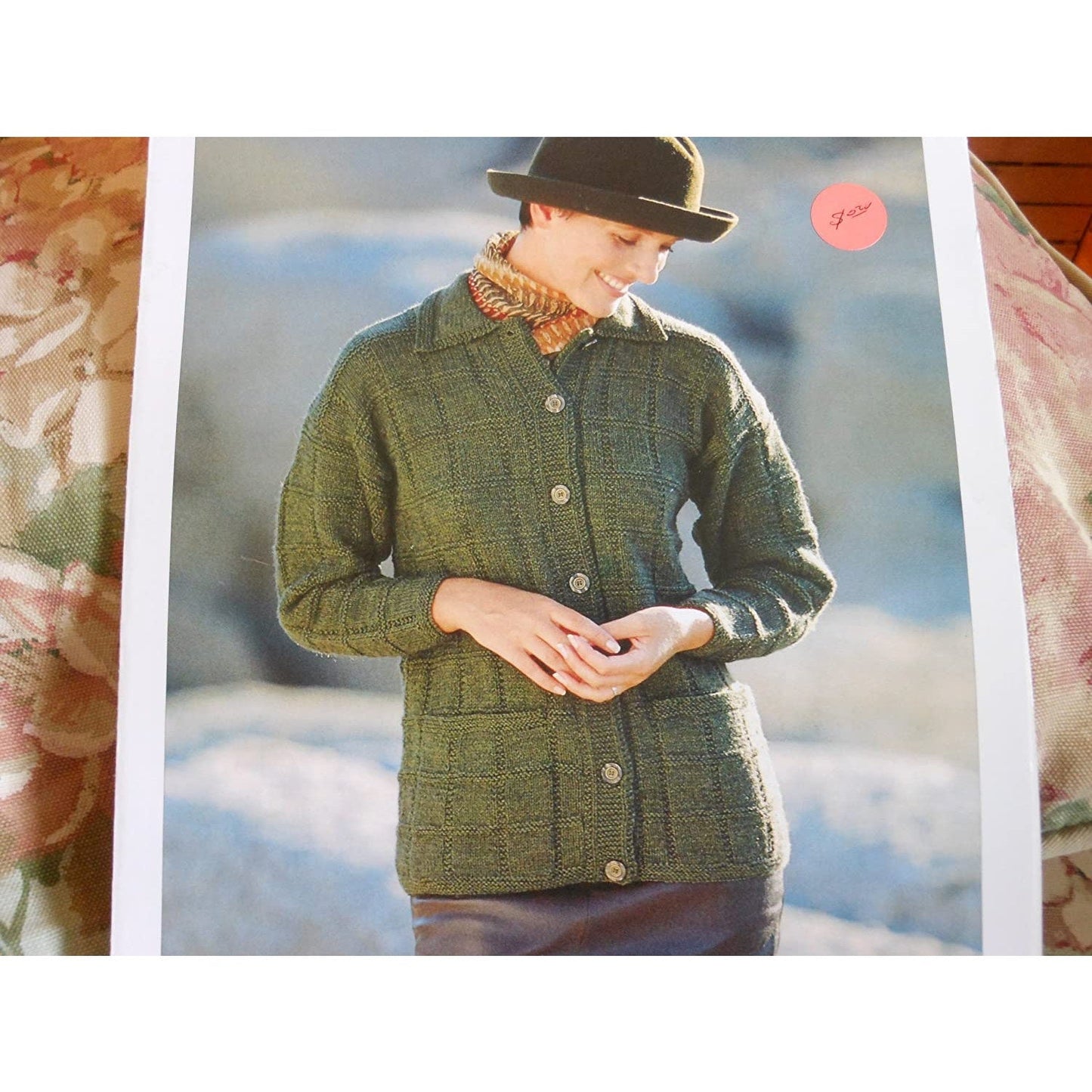 New Sirdar 5637 Country Style Collar Cardigan w Pockets Sweater Knitting Pattern