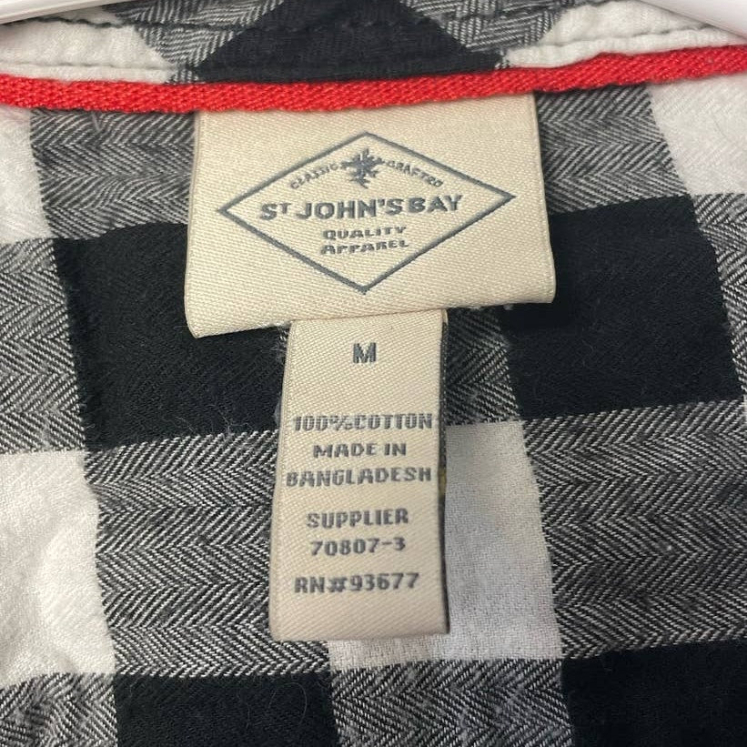 St John's Bay Womens Medium 100% Cotton Long Sleeve Plaid Button Up Shirt