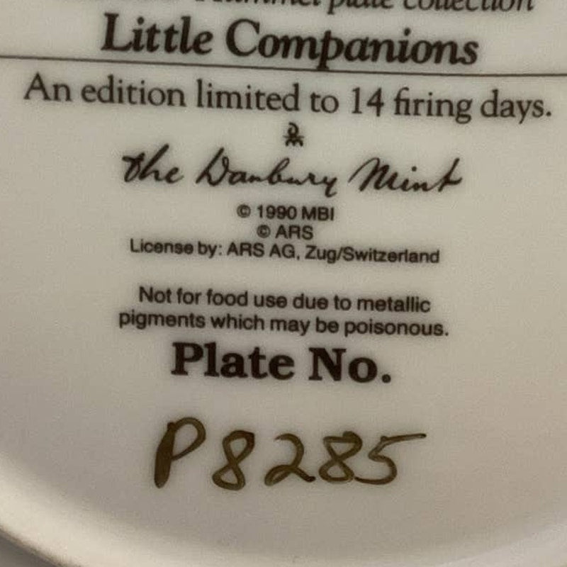 Vintage 1989 Danbury Mint Hummel Private Parade Collectible Ceramic Plate