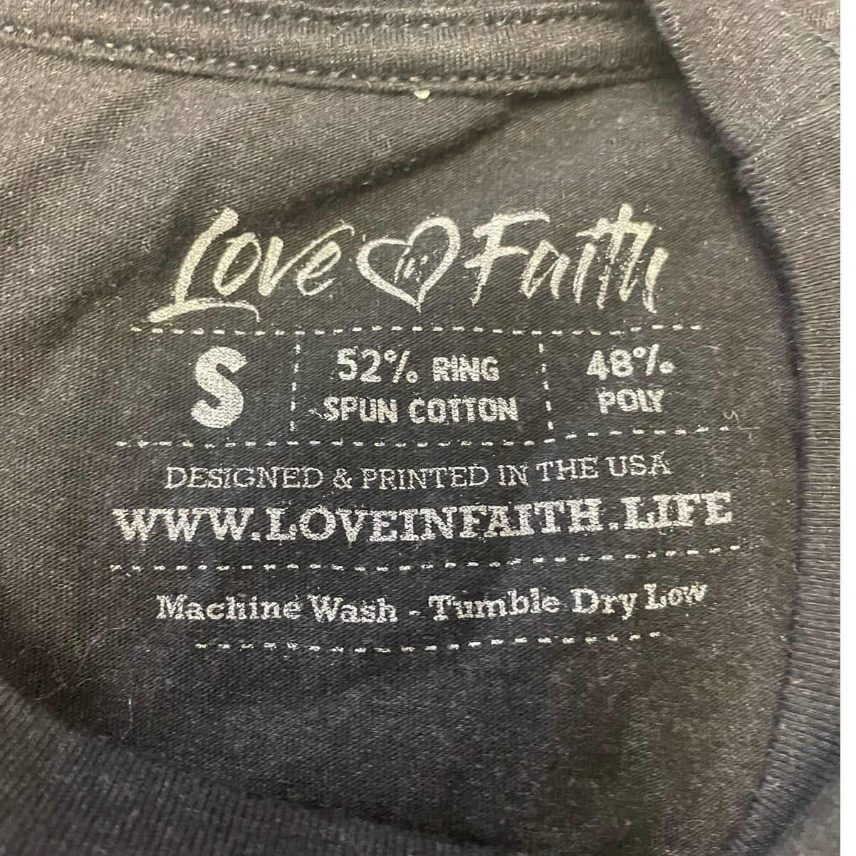 Love In Faith Womens Small Jesus Cross Snowmen Christmas Short Sleeve Tee