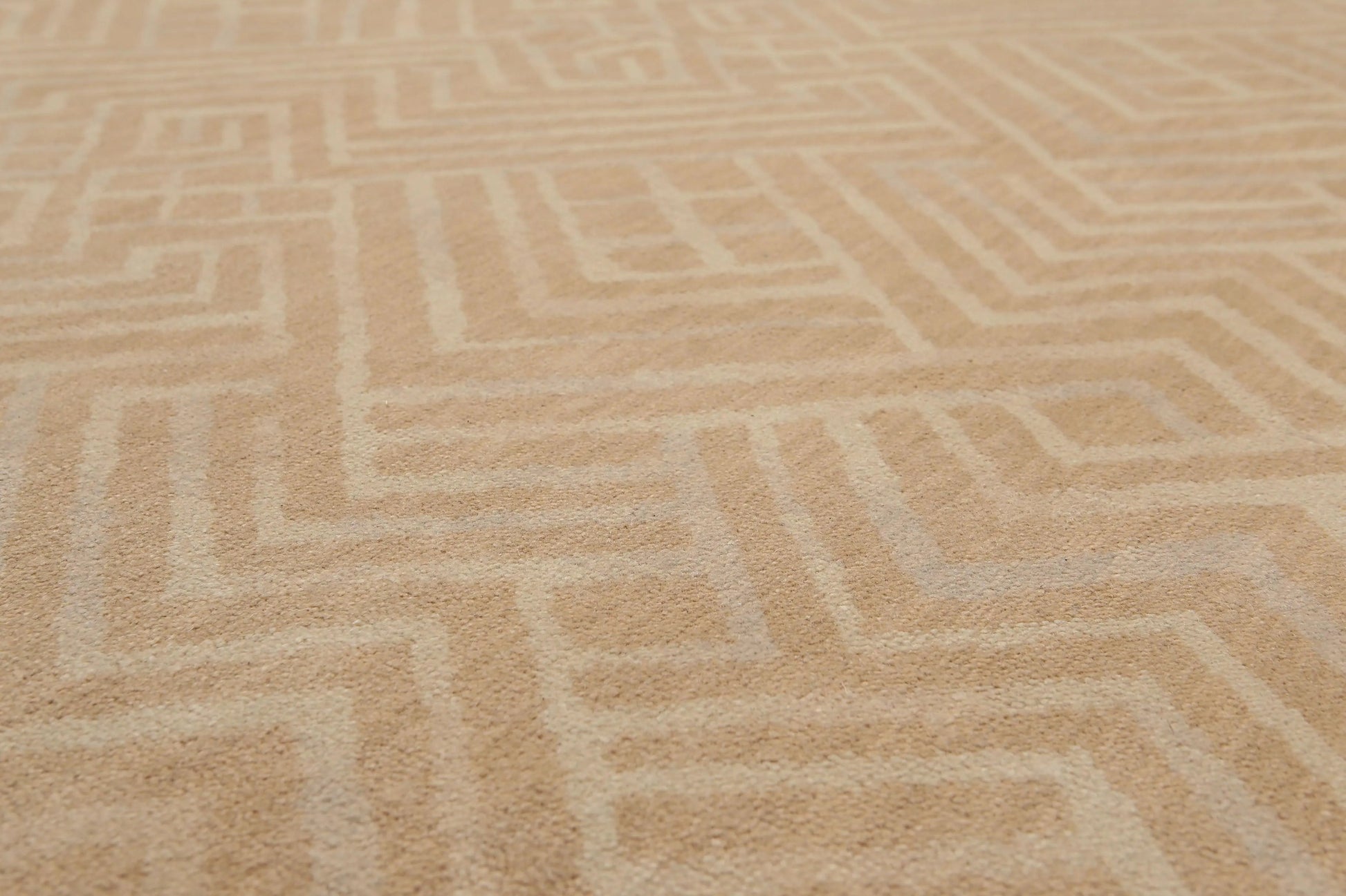 6' x 9' Hand Knotted Geometric Pattern 100% Wool Area rug Tan-2