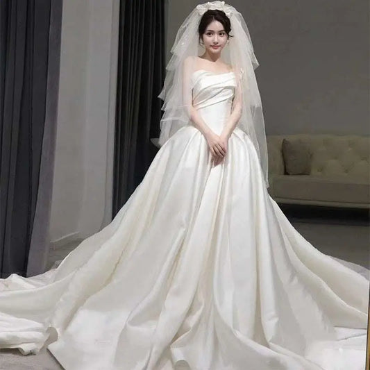 Temperament Princess Style French Satin Wedding Gown