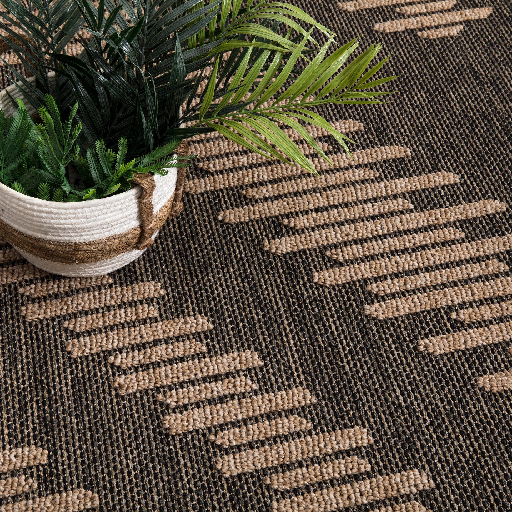 In- & Outdoor Rug Cologne with Bohemian Diamond Pattern-3