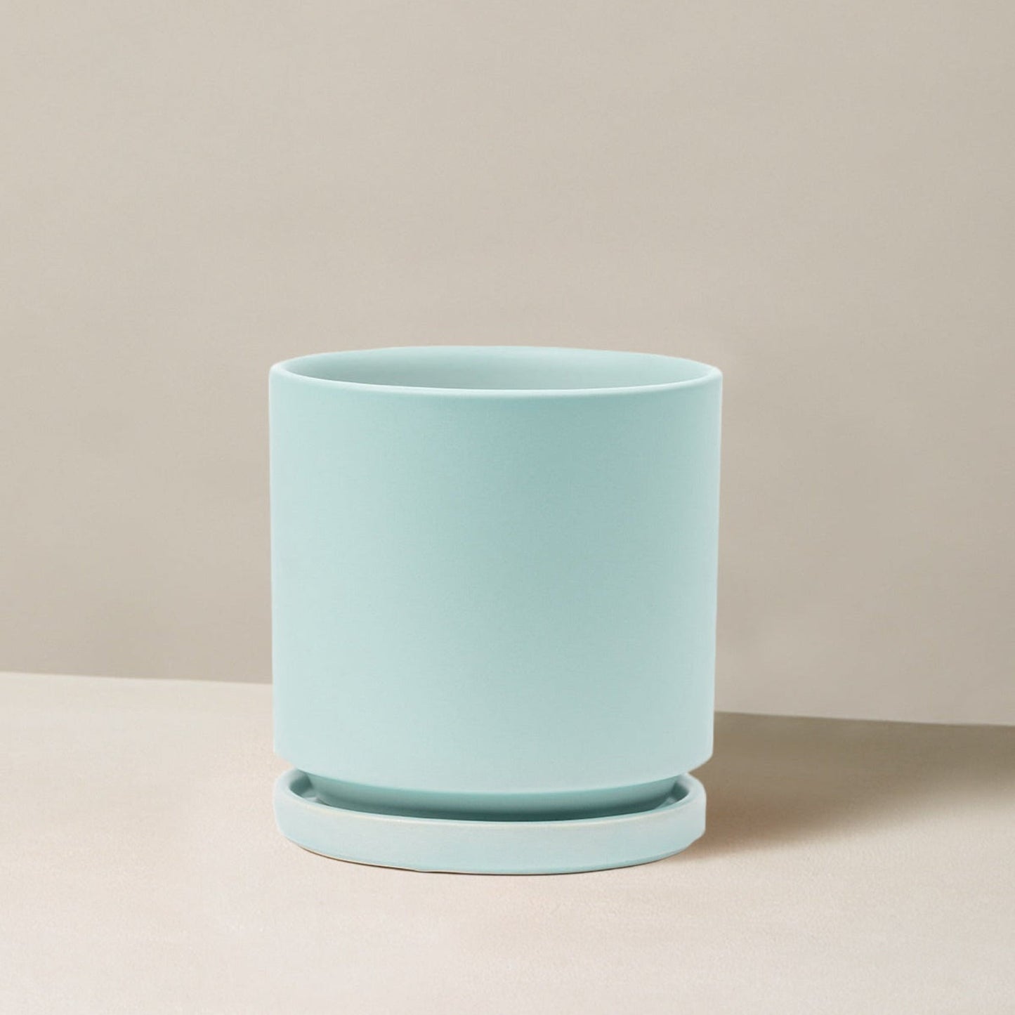 Isabella Planter