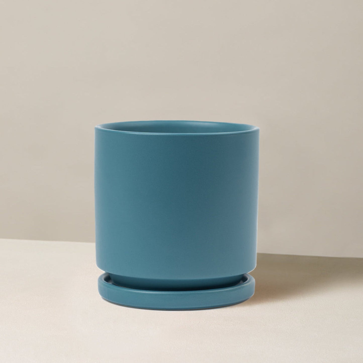 Isabella Planter