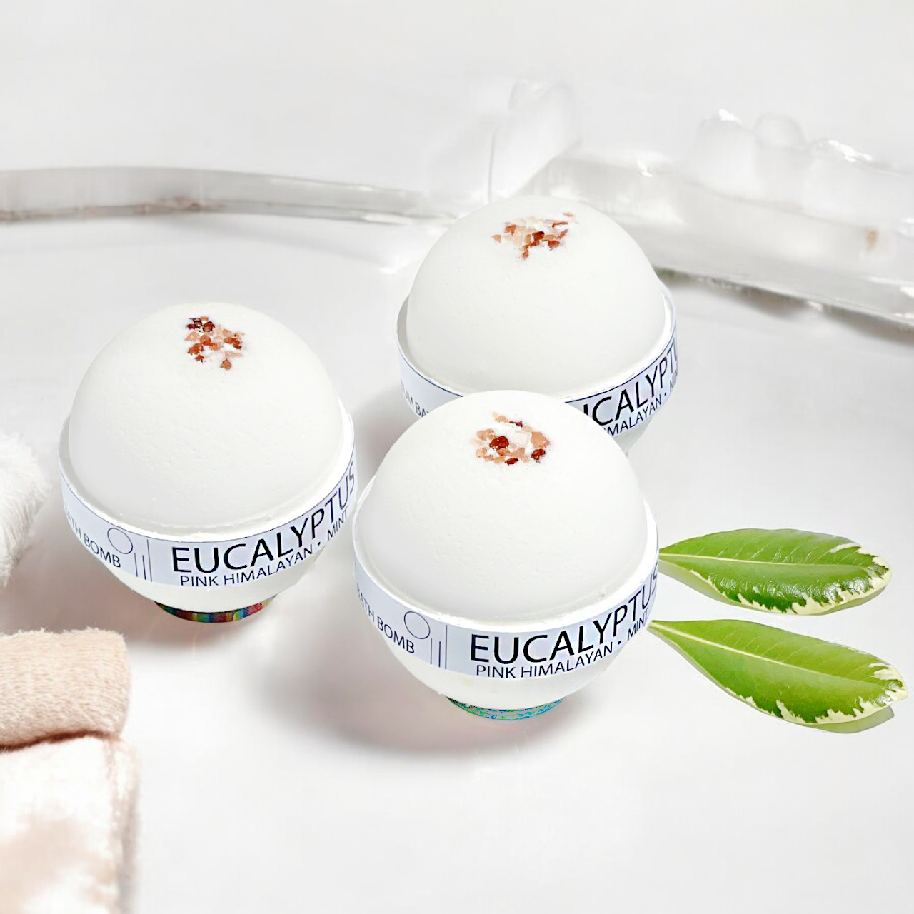 Eucalyptus Mint & Himalayan Salt Bath Bomb-2