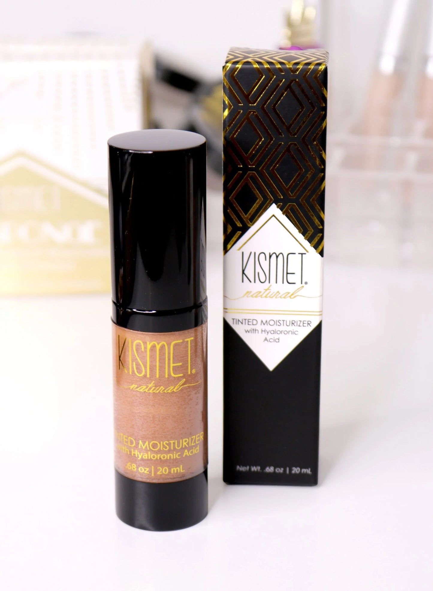 Natural Tinted Moisturizer With Hyaluronic Acid-3