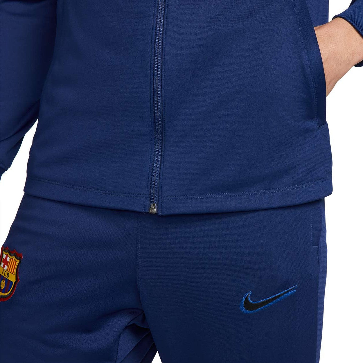 FC Barcelona hooded training presentation tracksuit 2022 - Nike-3
