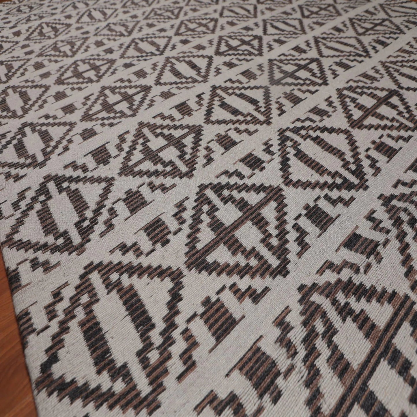 5' x 7' Handmade Geometric Graphic Wool Modern Flatweave Area Rug Beige-1
