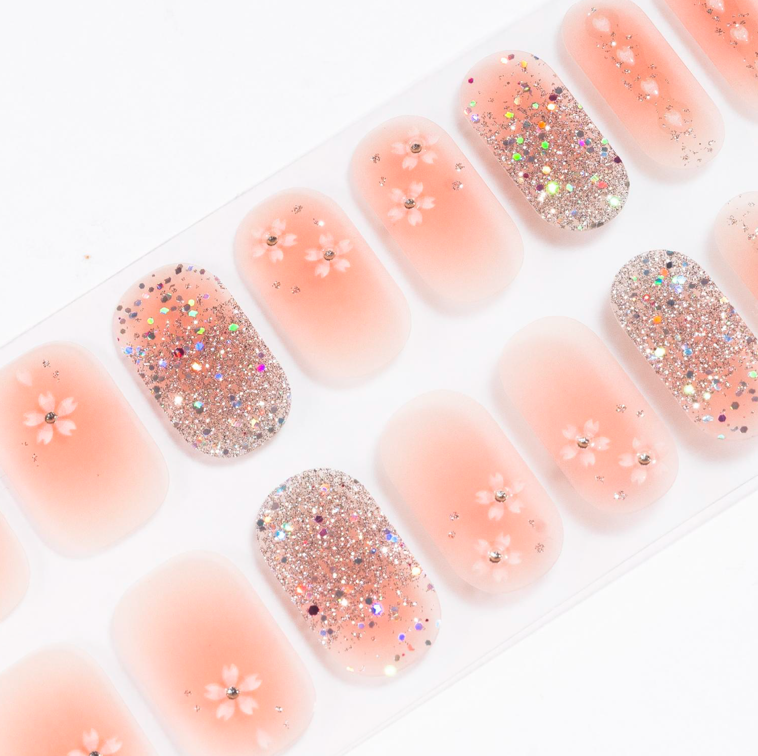 Daisy Shine Gel Nails-0
